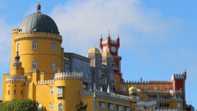 1 Day Tour of Sintra, Pena, Regaleira & Cascais